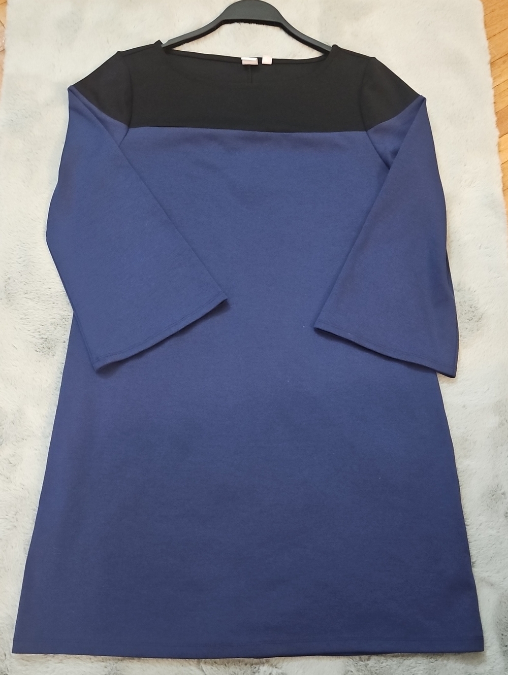 GAP Navy and Black Colorblock Long Sleeve Dress